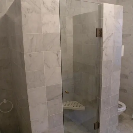 Chambre Luxueuse Avec Immense Piscine Vue Sur La Baie De Cannes Et L Esterel Avec Possibilite De Cabine 3 Personnes 3*