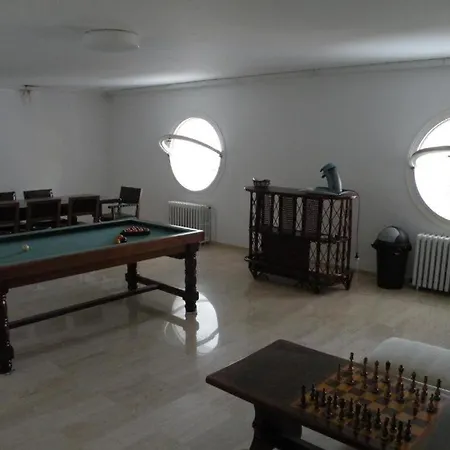 Vendégház Chambre Luxueuse Avec Immense Piscine Vue Sur La Baie De Cannes Et L Esterel Avec Possibilite De Cabine 3 Personnes 3*